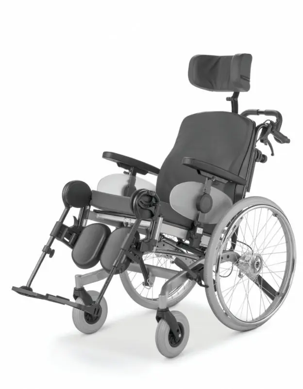 Specjalny wózek inwalidzki z regulacją kąta oparcia 30 stopni Meyra Solero Light