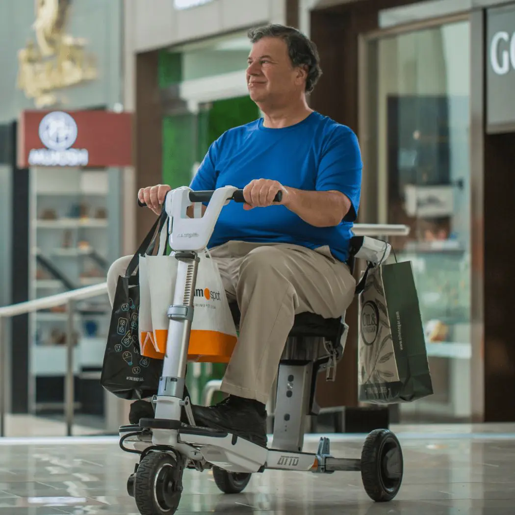 Składany w walizkę skuter mobilny ATTO